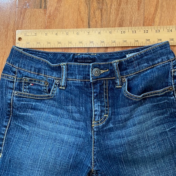 Tommy Hilfiger Size 4 Women’s Blue Jeans Bootcut Classic Rise - Picture 5 of 13